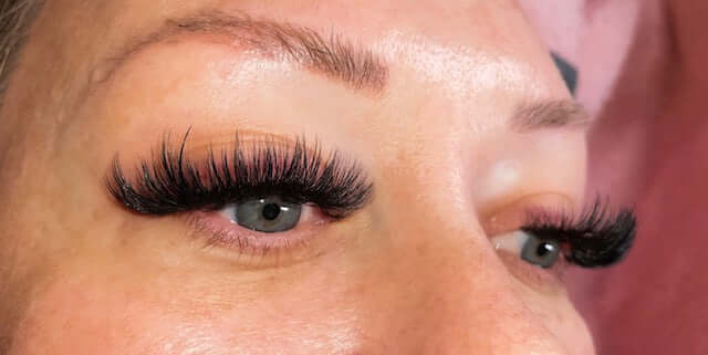 What's The Difference Between Classic, Volume & Hybrid Lashes?