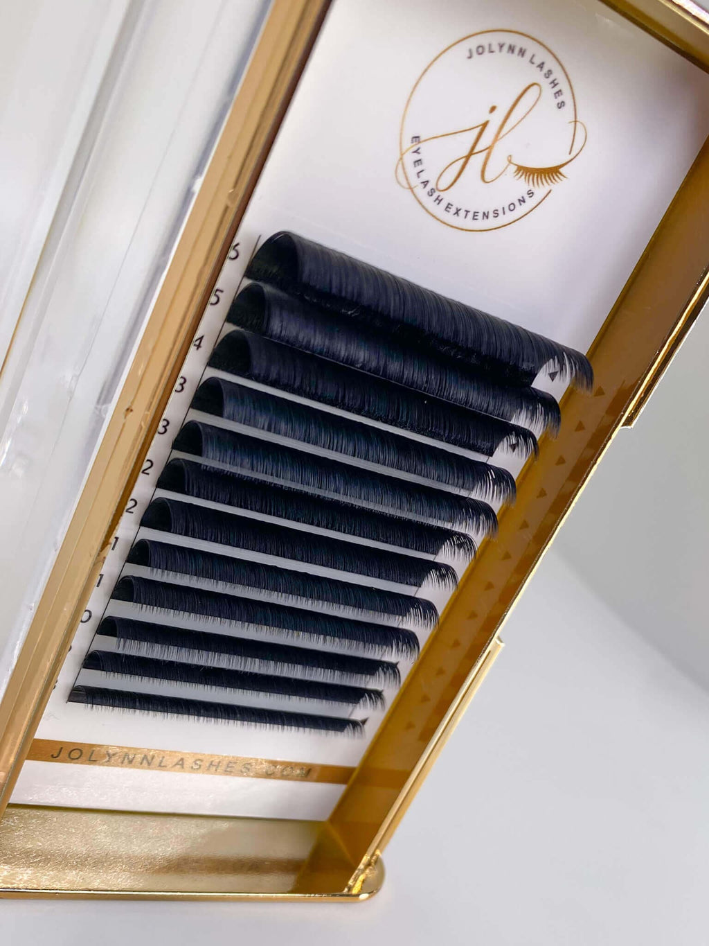 0.05 diameter volume lash extensions